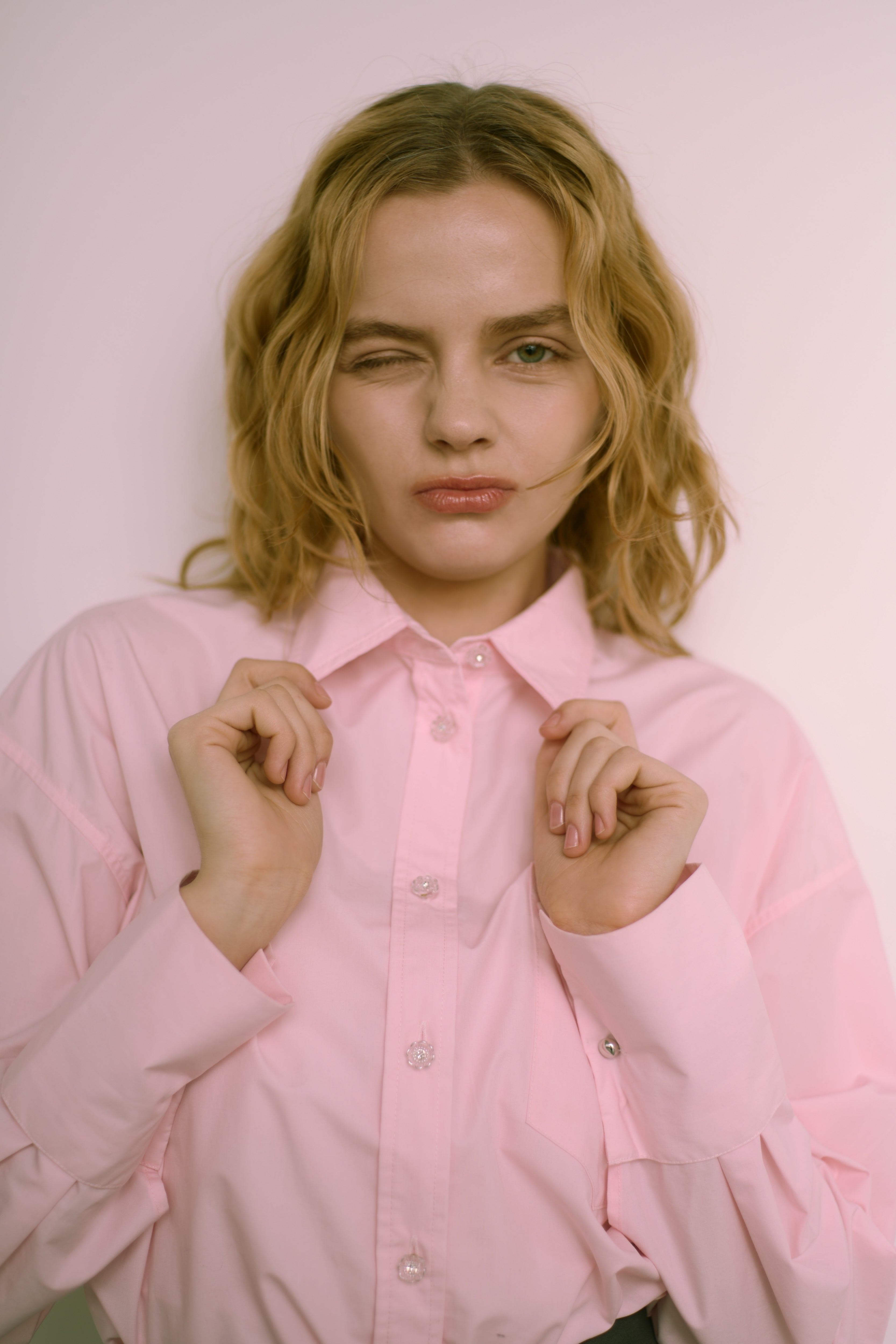 ecmile. clear button shirt