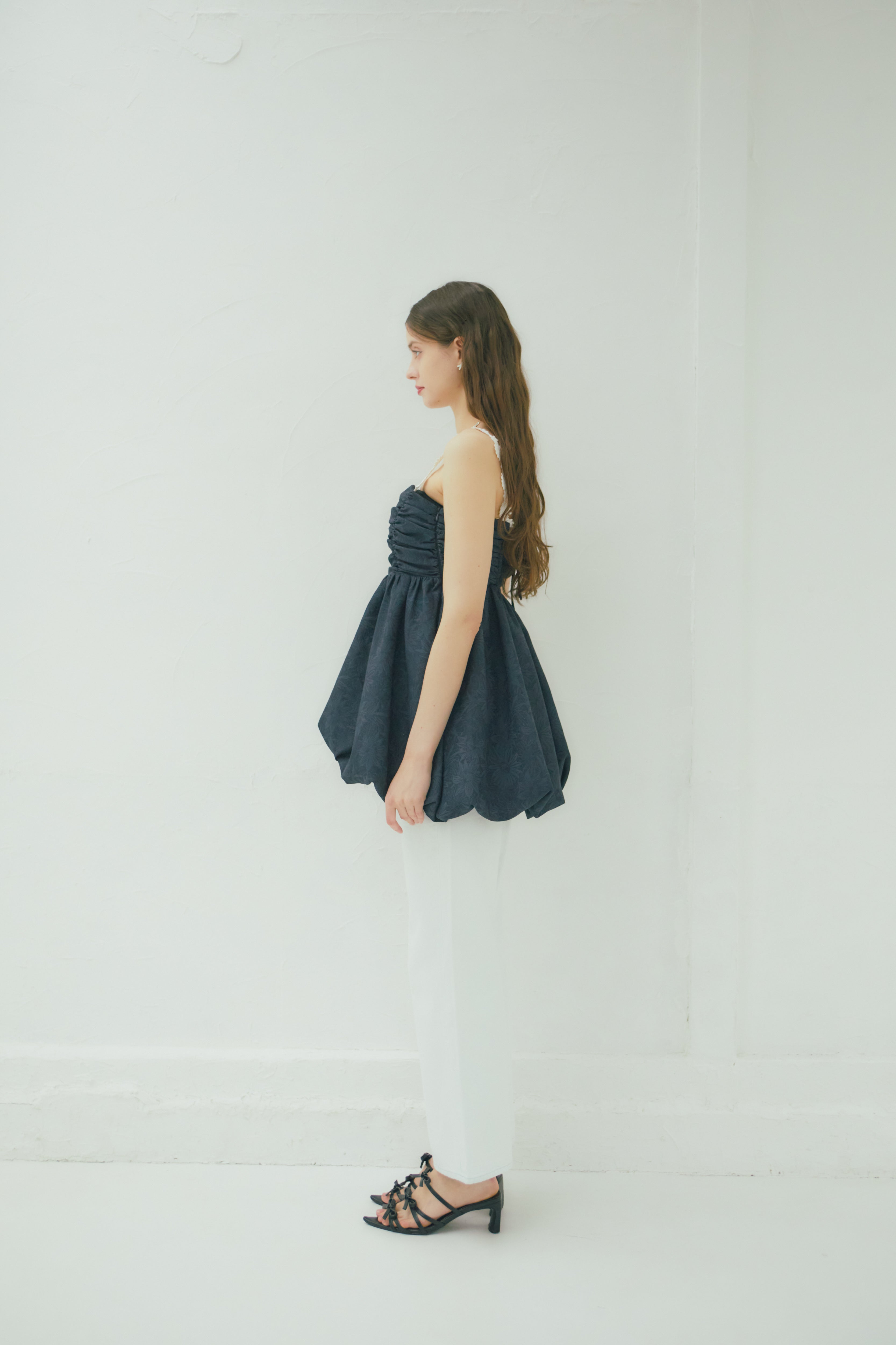 Asymmetry lace cami top