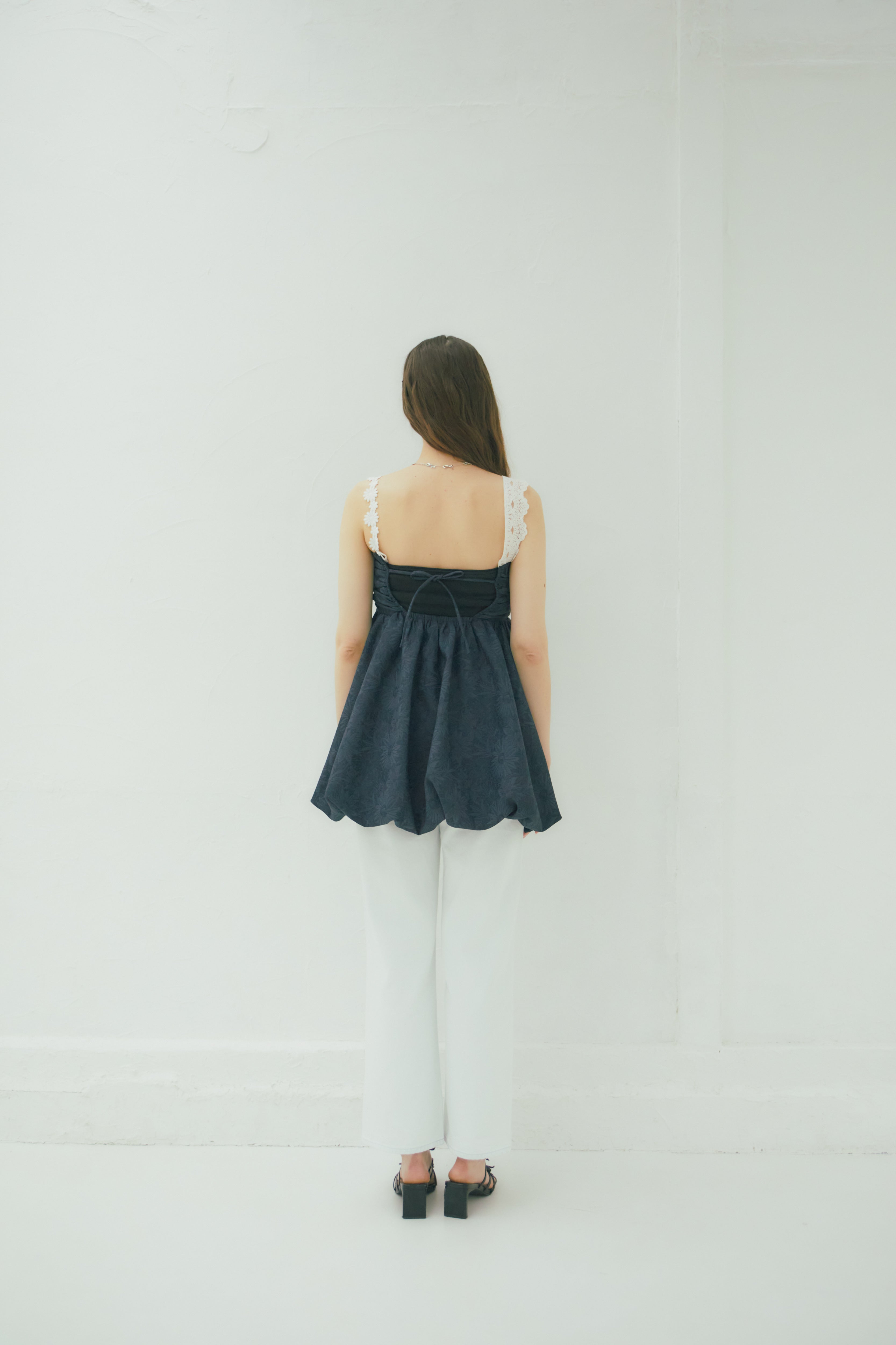 Asymmetry lace cami top