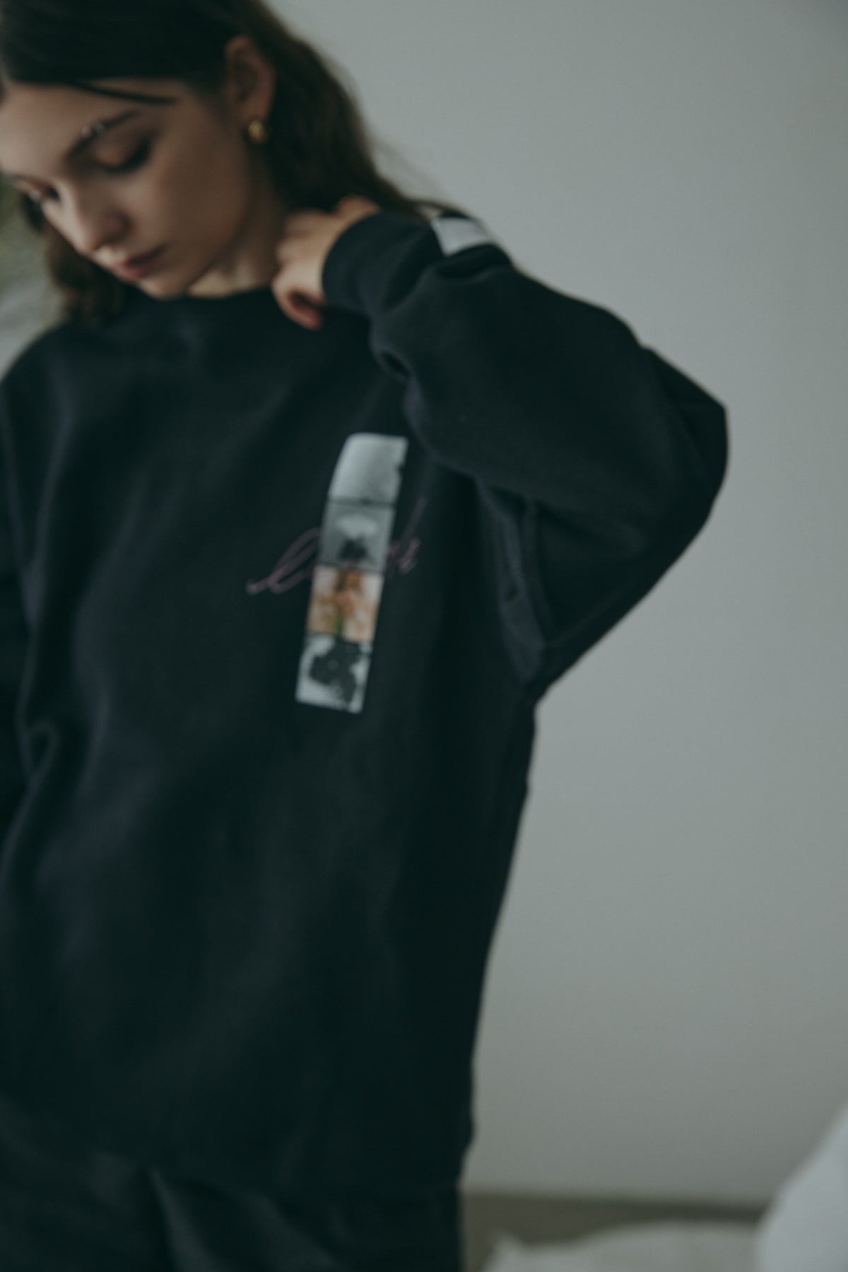 ecmile. FLOWER SWEAT