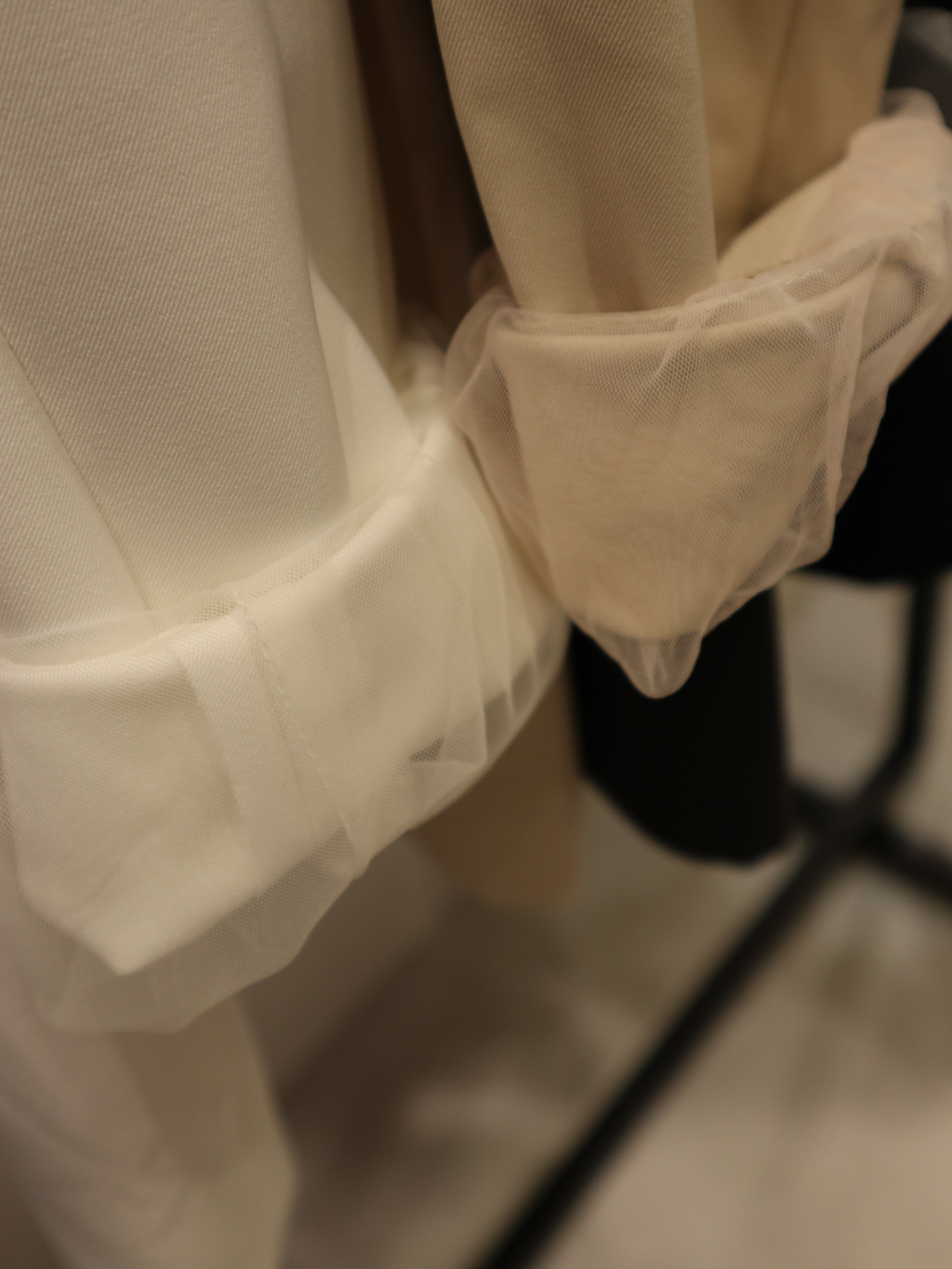 Tulle sleeve tailored jacket