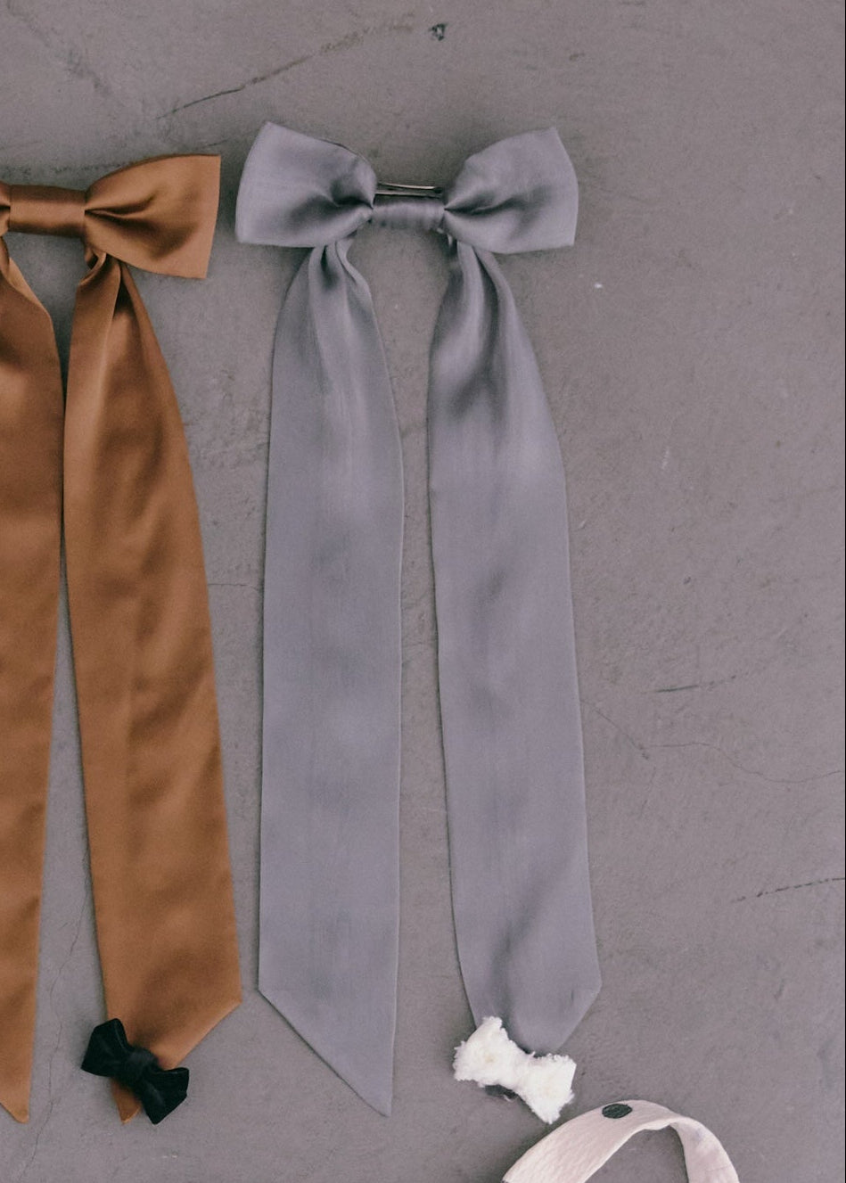 UPCYCLE RIBBON BARRETTE LONG | GRY