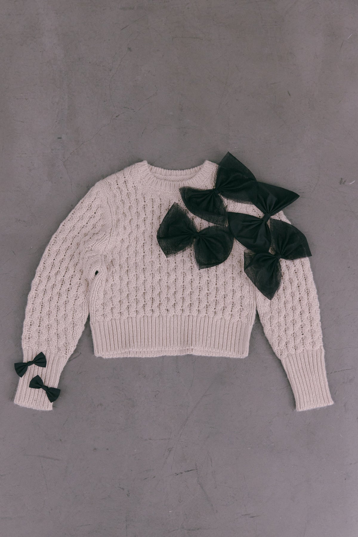 LOVELY RIBBON KNIT
