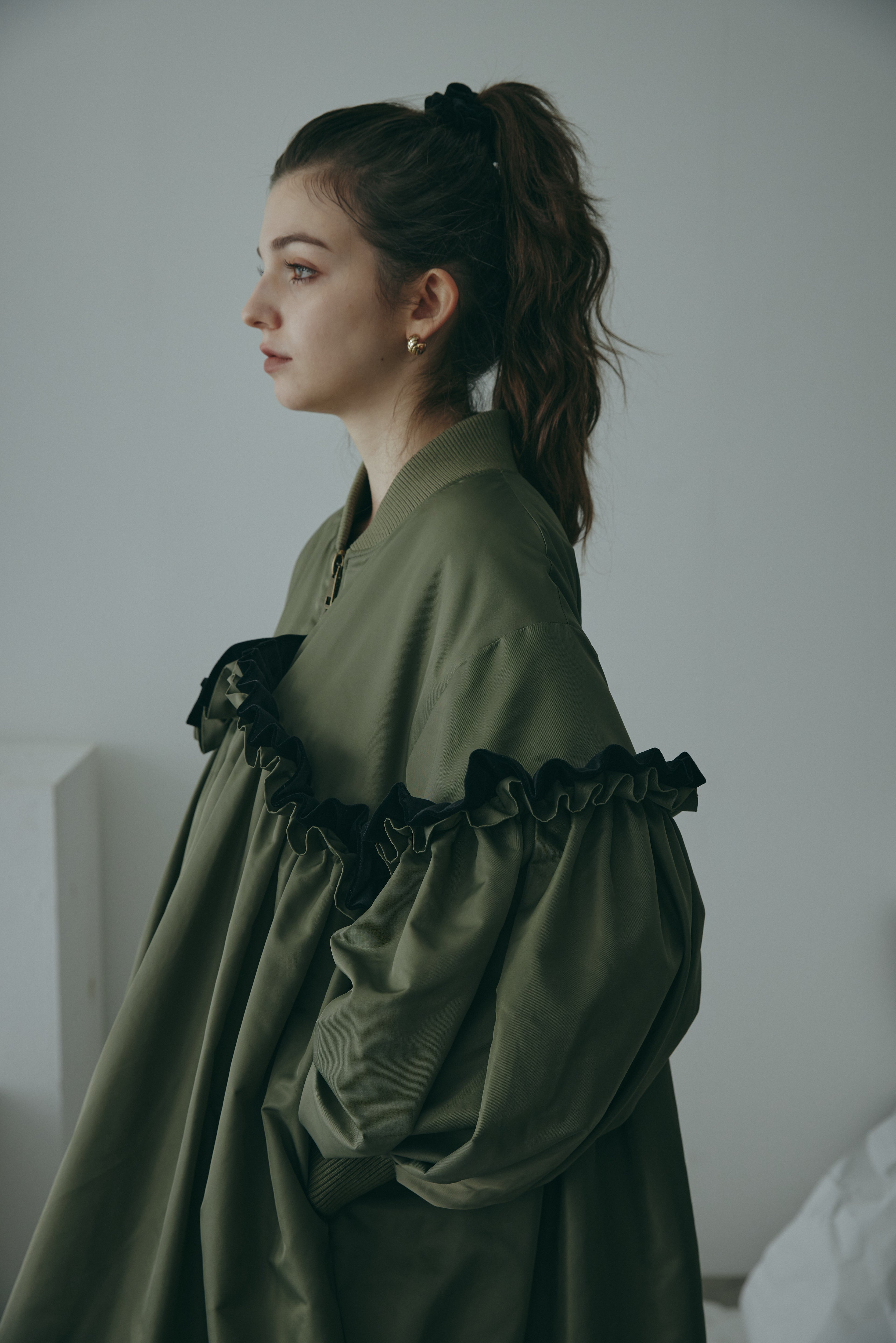 エクミール ecmile CHÉRIE A-LINE FRILL COAT CHÉRIE A-LINE FRILL COAT