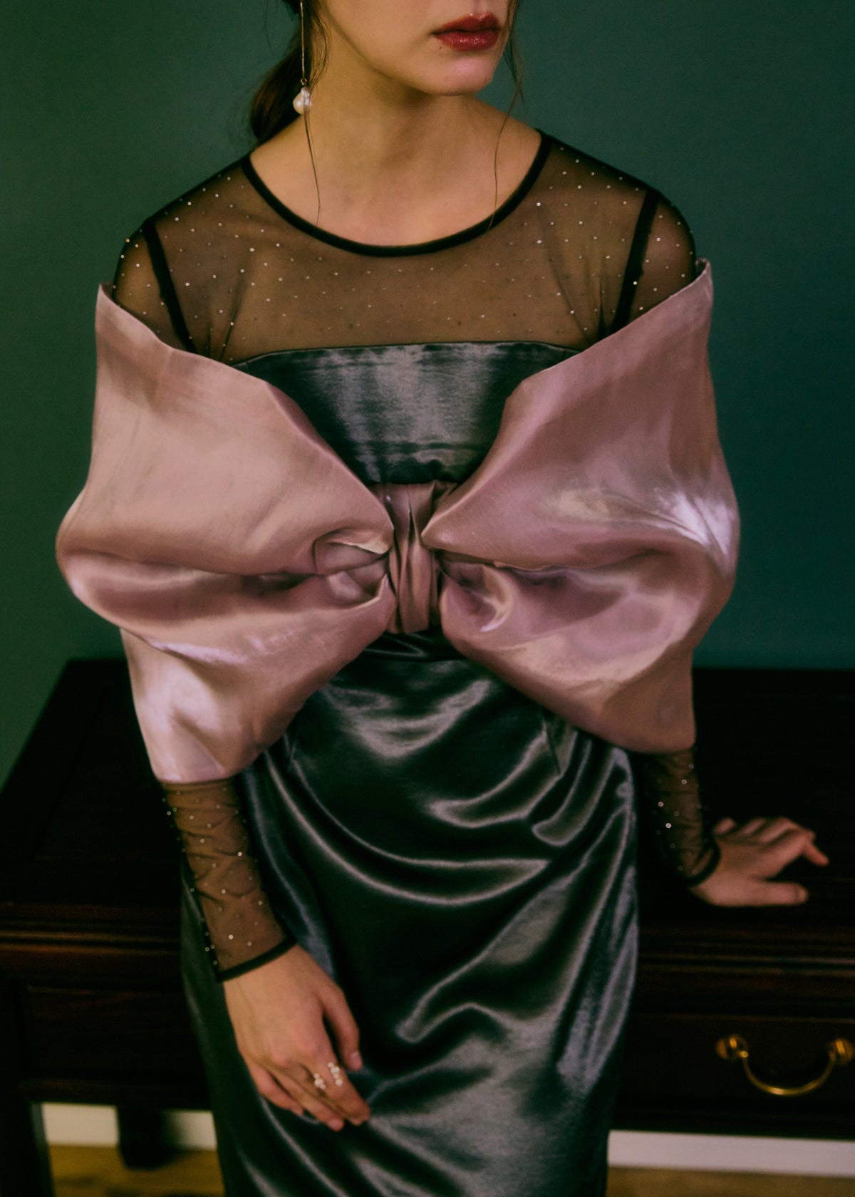 CLASSIC RIBBON DRESS