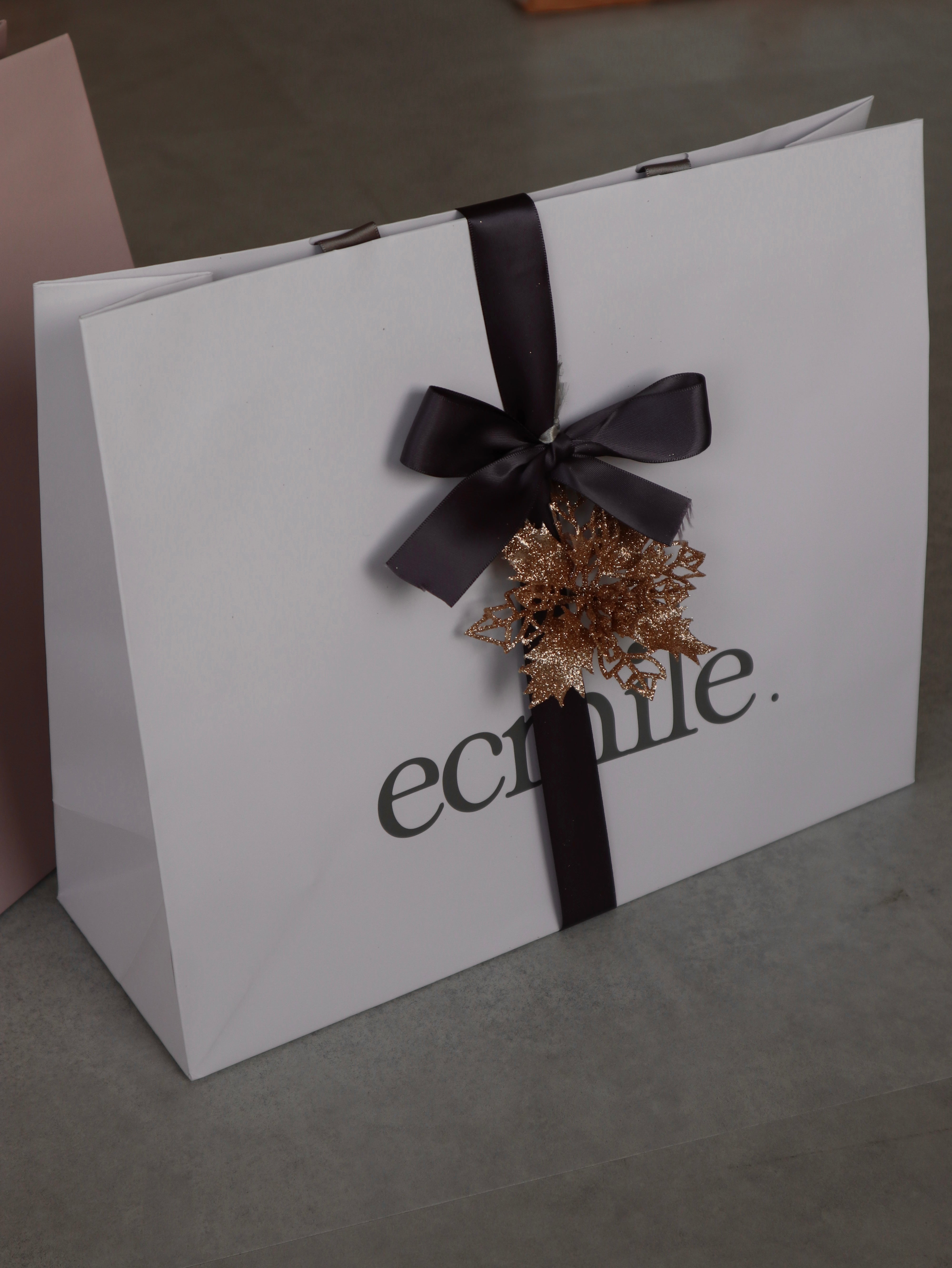 HOLIDAY GIFT WRAPPING