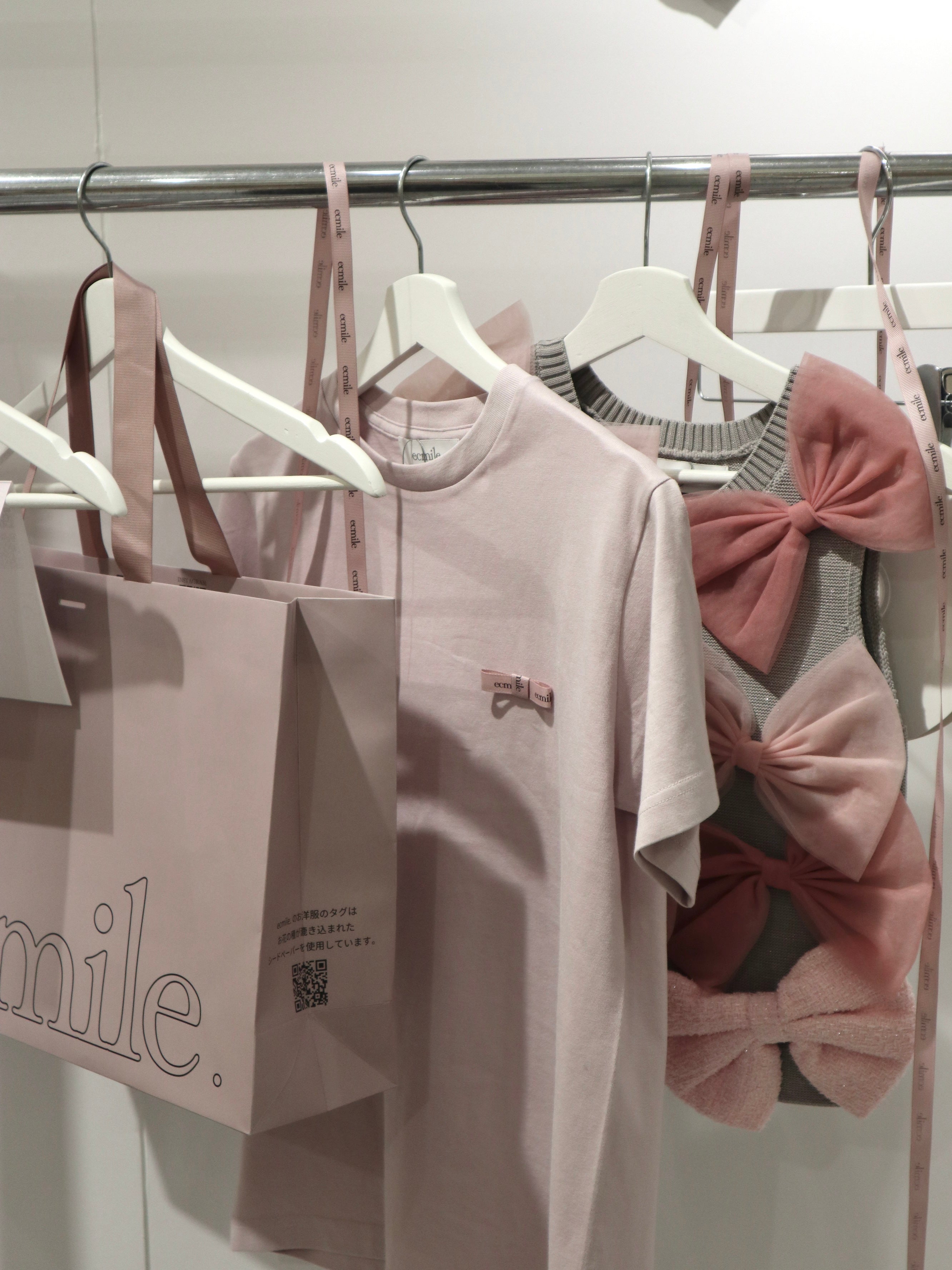 ecmile. ORIGINAL RIBBON T-SHIRT